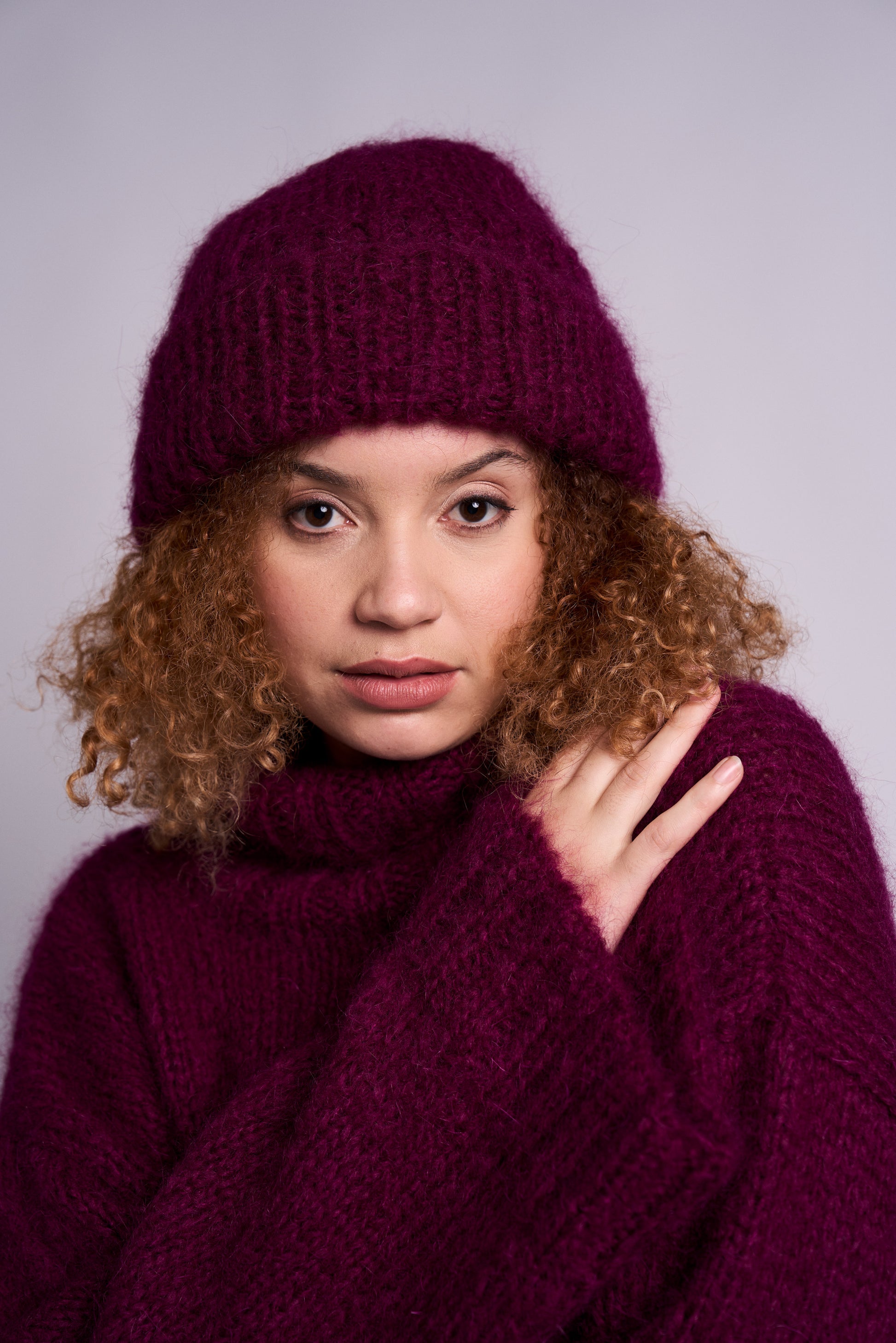 Como Beanie and Scarf