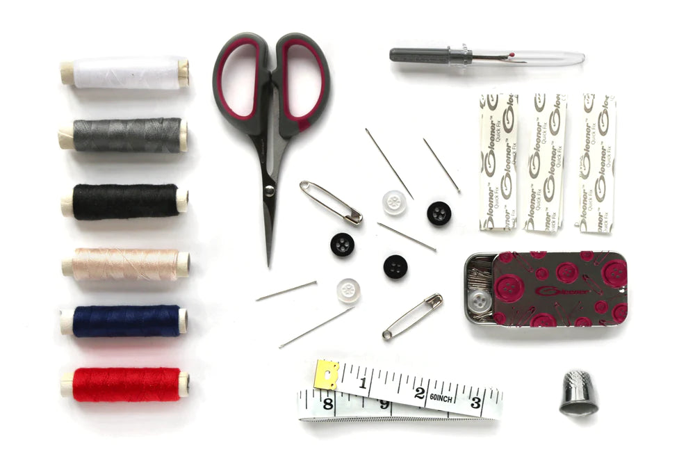 QUICK FIX SEWING KIT WITH GLEENER ON THE GO