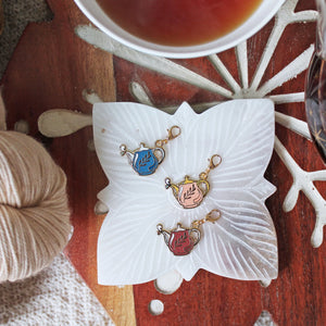 Hygge Teapot Keeper / Stitch Marker