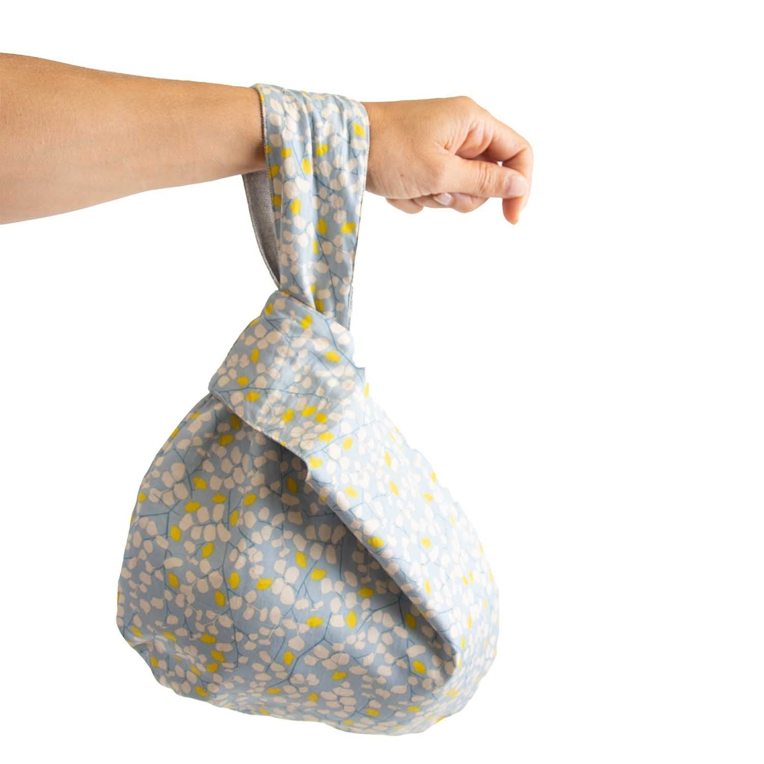 Reversible Japanese-style yarn holder bag