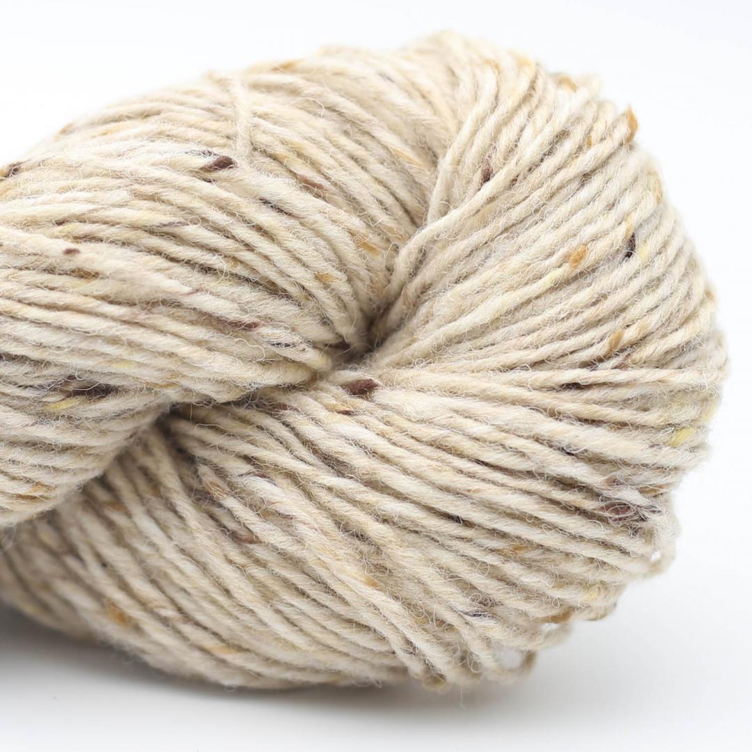 Pure Tweed – Needles in the Hay