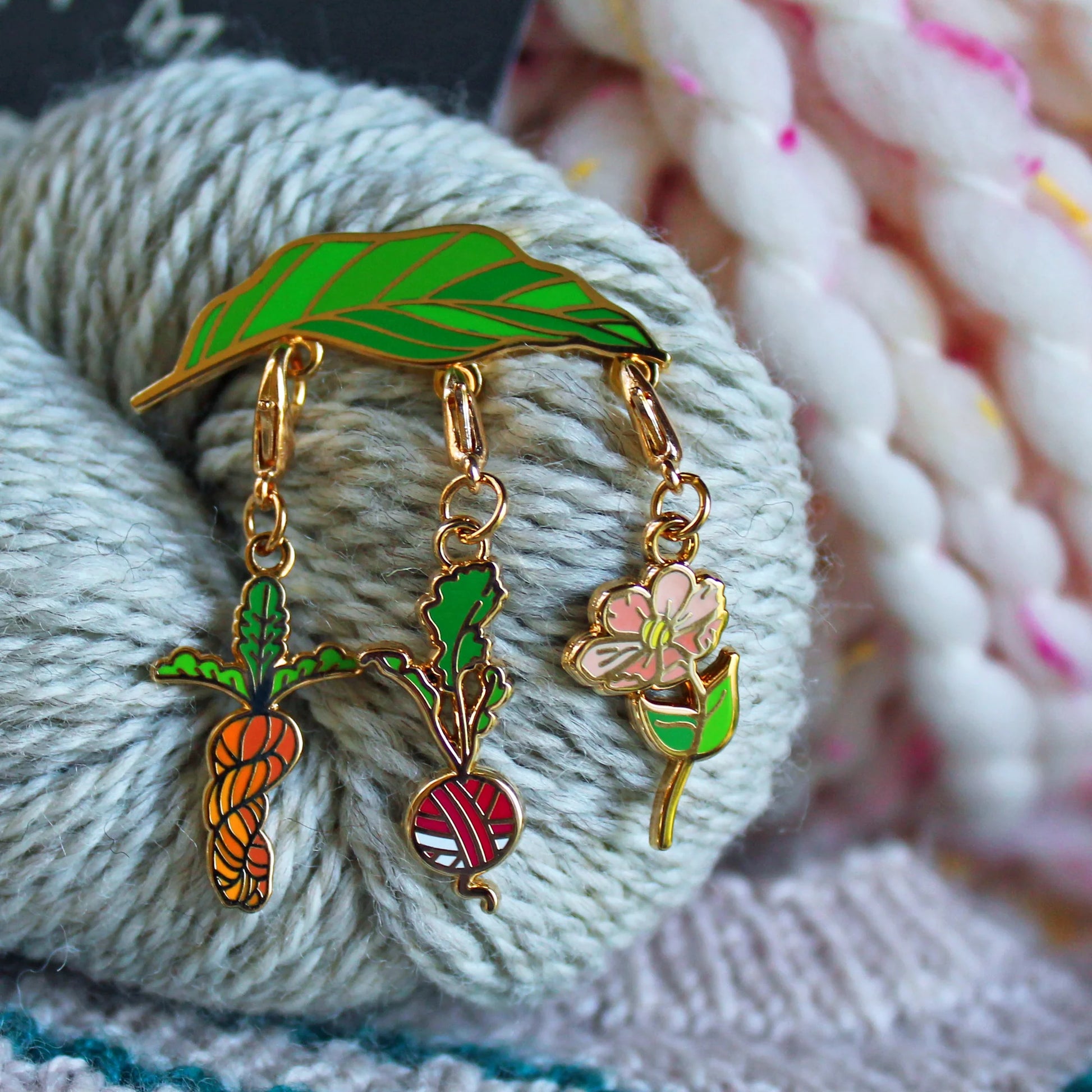 Keeper Holder Pin - Garden Leaf