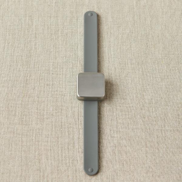 Maker's Keep Magnetic Slap Bracelet